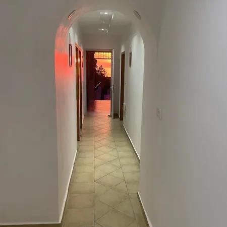 Traceys 3apartments Borsh Qazim Pali