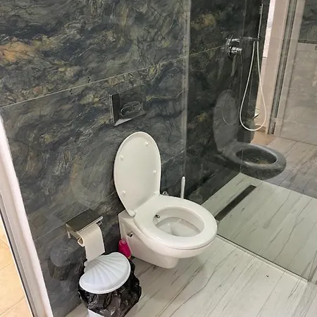 アパート Traceys 3apartments Borsh Qazim Pali